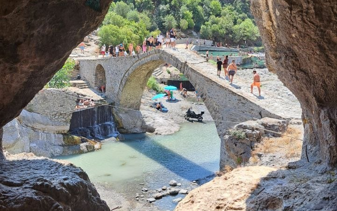 Bënja Thermal Baths & Langarica Canyon — 4