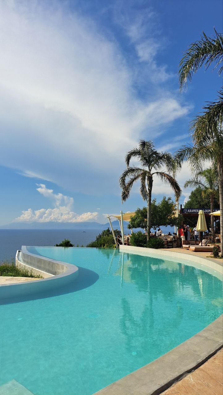 Lushi Luxury Travel — Moments from the road 6